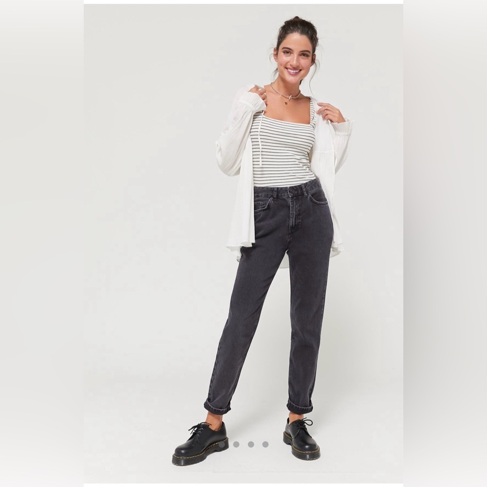 BDG High Waisted Mom Jean in Washed Black Denim
